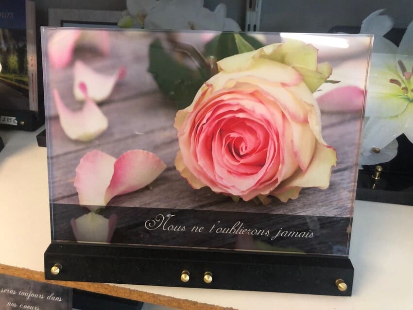 Plaque en marbre photo rose